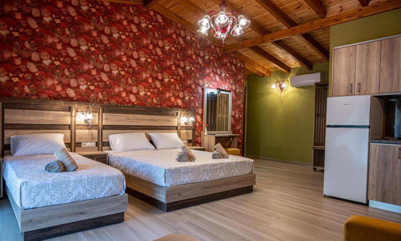 Simi Luxury Suites Плака Литохору Екстериор снимка