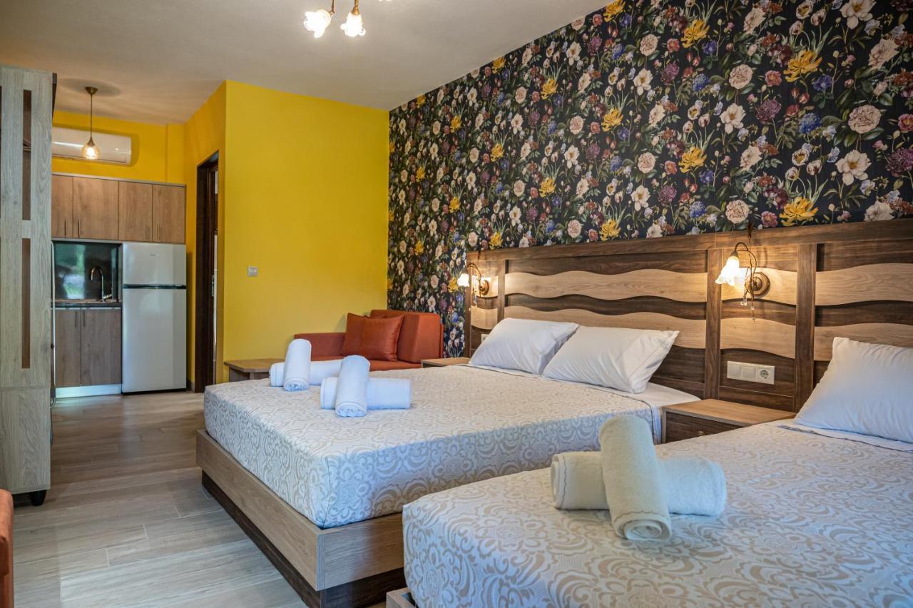 Simi Luxury Suites Плака Литохору Екстериор снимка