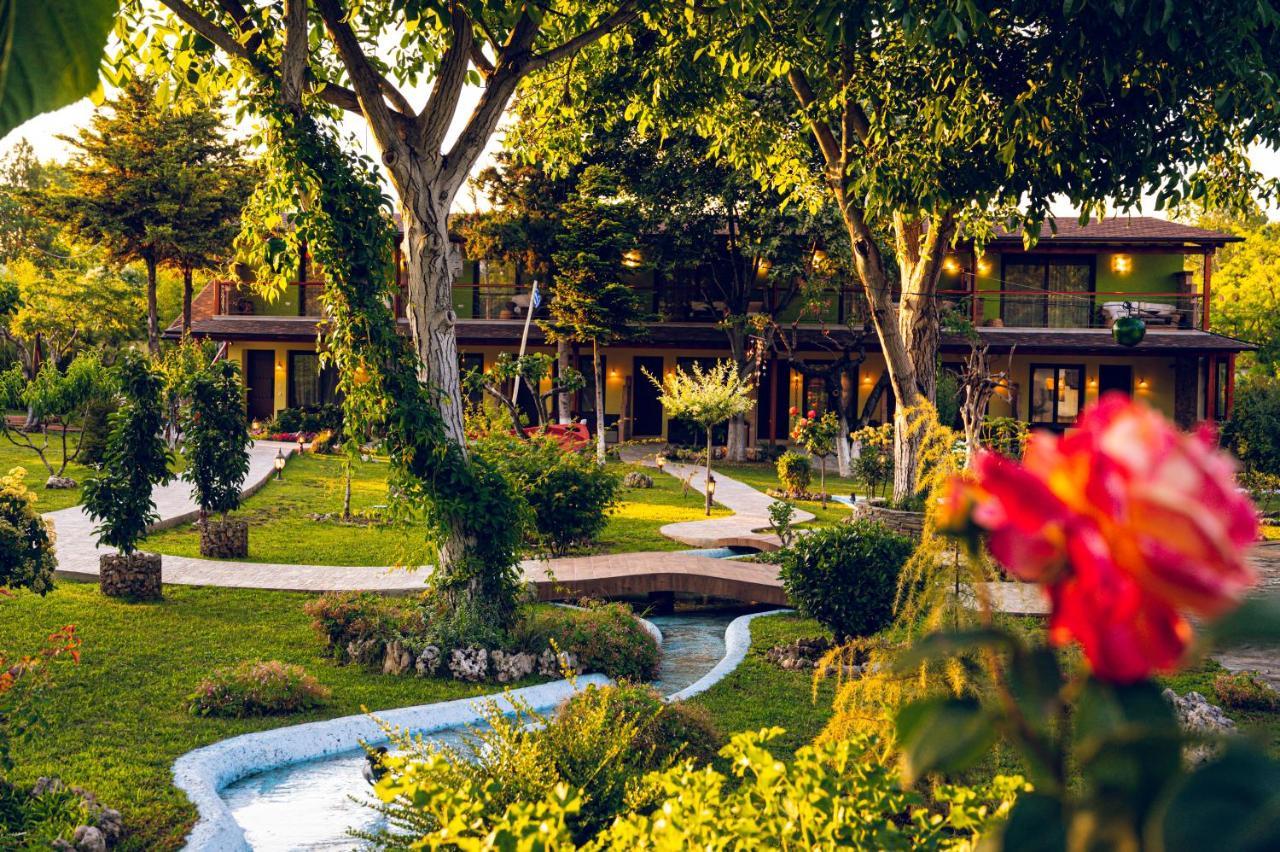 Simi Luxury Suites Плака Литохору Екстериор снимка