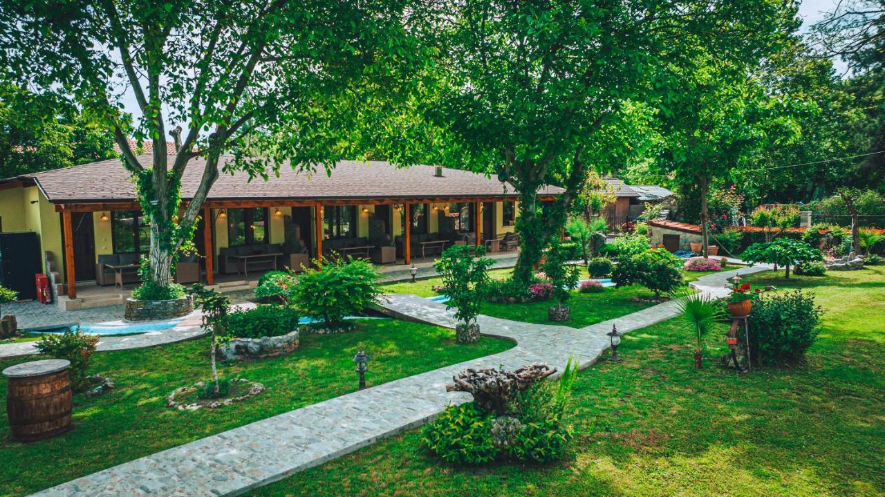 Simi Luxury Suites Плака Литохору Екстериор снимка
