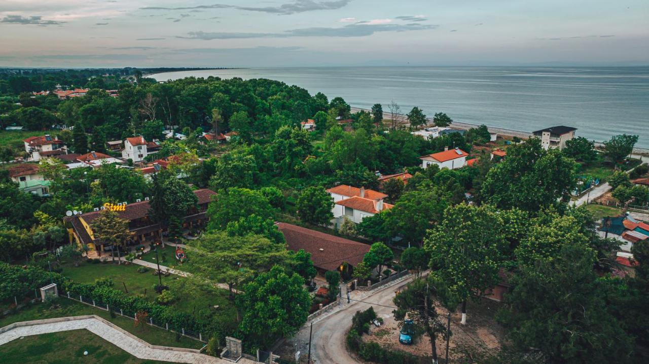 Simi Luxury Suites Плака Литохору Екстериор снимка